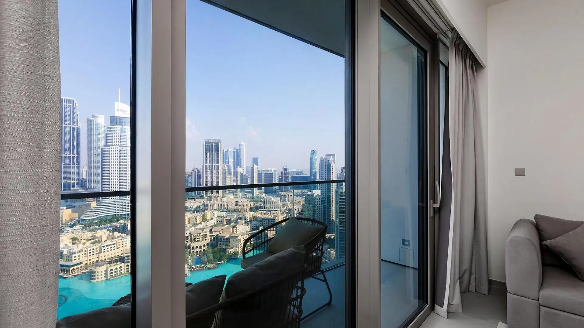Prime Burj Khalifa&Fountain Views 2 Bdr Apartment Dubai