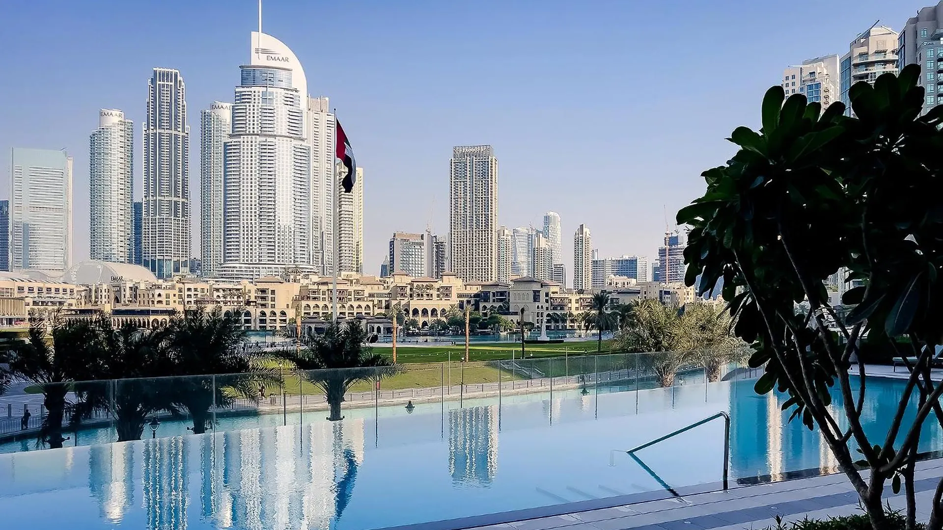 Prime Burj Khalifa&Fountain Views 2 Bdr Apartment Dubai