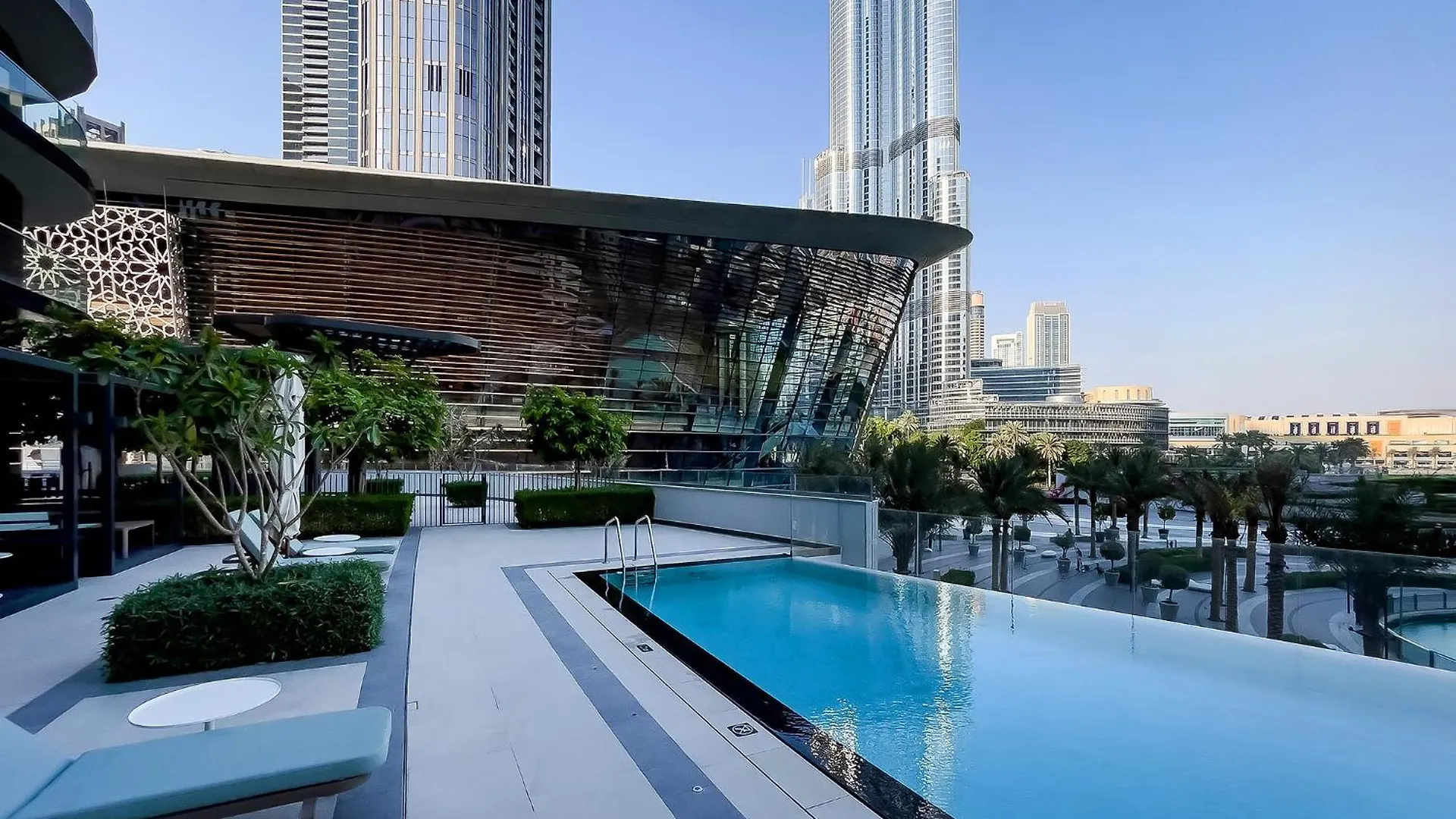 Prime Burj Khalifa&Fountain Views 2 Bdr Apartment Dubai