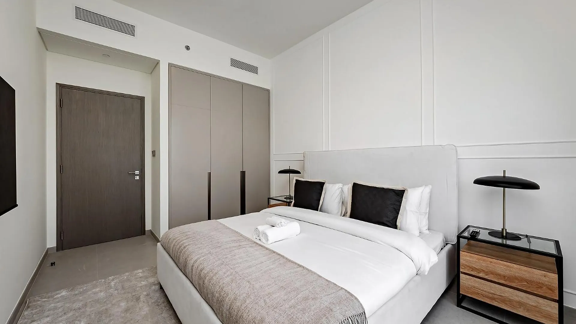Prime Burj Khalifa&Fountain Views 2 Bdr Apartment Dubai United Arab Emirates